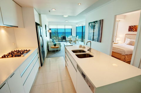 Reflections Tower Two - Accommodation Daintree 15