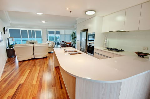 Reflections Tower Two - Accommodation Daintree 22