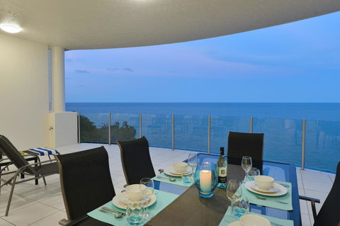 Bellevue At Trinity Beach - Accommodation Daintree 13