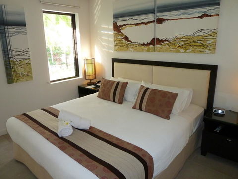 Penthouse 239 At See Temple Port Douglas - Accommodation Daintree 9