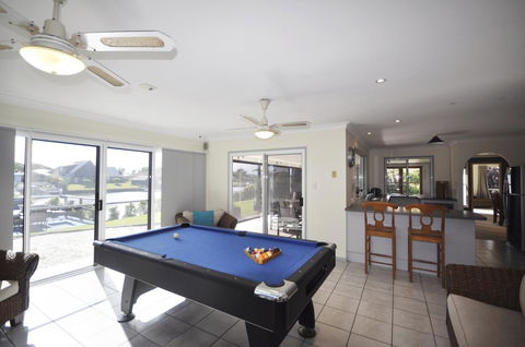 Bribie Island Canal Holiday Destination! - Accommodation Daintree 20