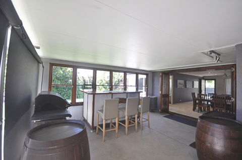Bribie Island Canal Holiday Destination! - Accommodation Daintree 8