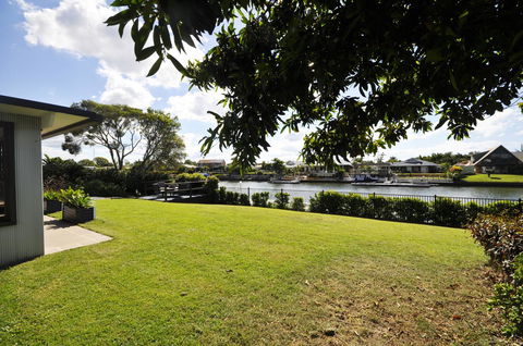 Bribie Island Canal Holiday Destination! - Accommodation Daintree 22