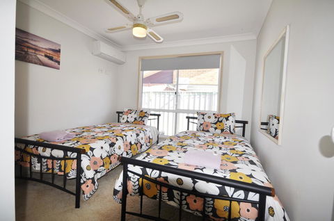 Bribie Island Canal Holiday Destination! - Accommodation Daintree 18