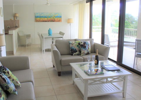 Argosy On The Beach - Accommodation Daintree 7