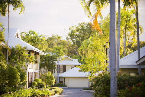Paradise Links Resort Port Douglas - Accommodation Daintree 1