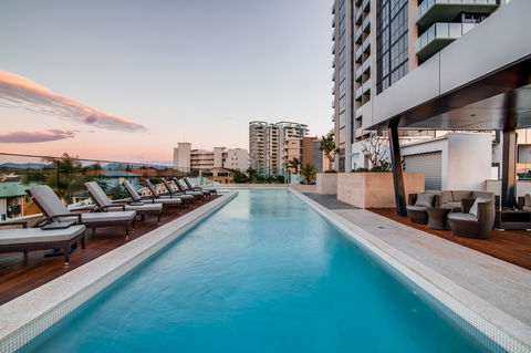 Iconic Kirra Beach Resort - Accommodation Daintree 15