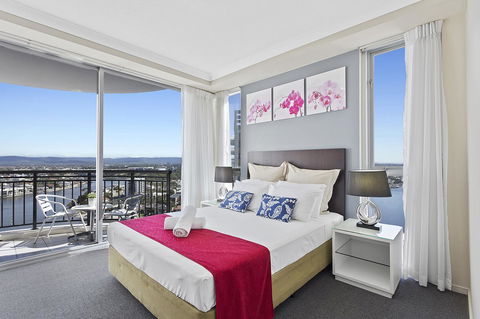 Beach Stay - Ocean & Riverview Resort Chevron Renaissance Central Surfers Paradise - Accommodation Daintree 8