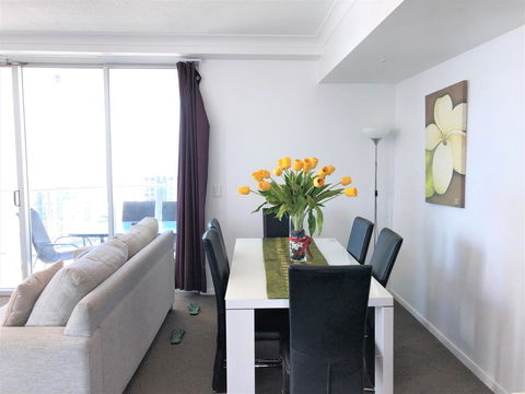 Beach Stay - Ocean & Riverview Resort Chevron Renaissance Central Surfers Paradise - Accommodation Daintree 4