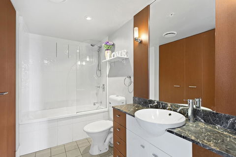 Beach Stay - Ocean & Riverview Resort Chevron Renaissance Central Surfers Paradise - Accommodation Daintree 6