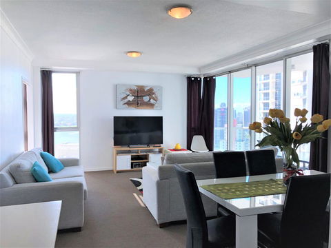 Beach Stay - Ocean & Riverview Resort Chevron Renaissance Central Surfers Paradise - Accommodation Daintree 17