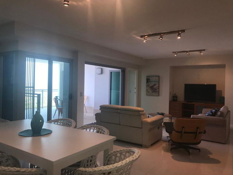 Proximity Waterfront Apartments - Accommodation Daintree 6