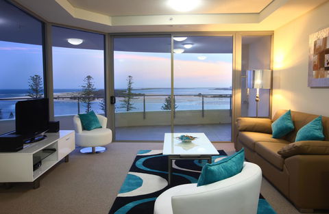 Monaco Caloundra - Accommodation Daintree 36