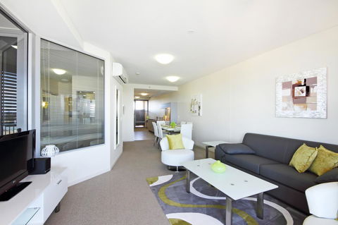 Monaco Caloundra - Accommodation Daintree 29