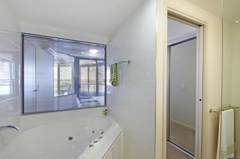 Monaco Caloundra - Accommodation Daintree 27