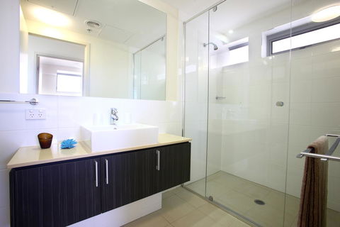 Monaco Caloundra - Accommodation Daintree 39