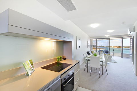 Monaco Caloundra - Accommodation Daintree 23