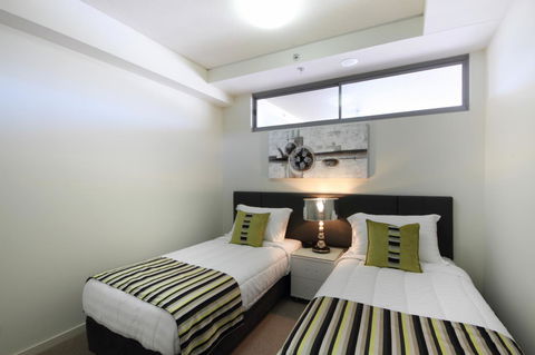 Monaco Caloundra - Accommodation Daintree 15