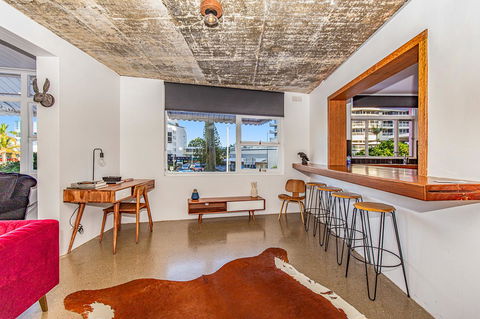 The Pink Hotel Coolangatta - Accommodation Daintree 5