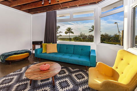 The Pink Hotel Coolangatta - Accommodation Daintree 16