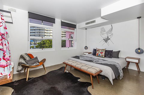 The Pink Hotel Coolangatta - Accommodation Daintree 11