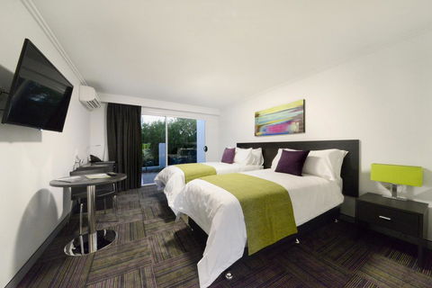 Mackay Oceanside Central Hotel Official - Accommodation Daintree 25