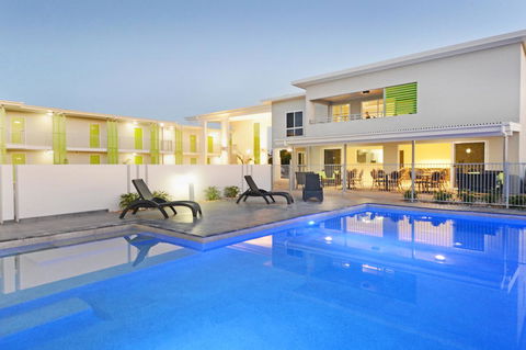Mackay Oceanside Central Hotel Official - Accommodation Daintree 3