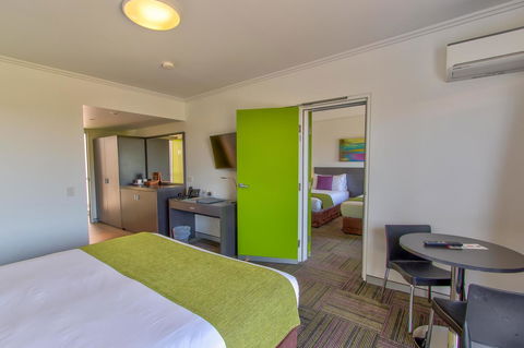 Mackay Oceanside Central Hotel Official - Accommodation Daintree 12