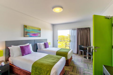 Mackay Oceanside Central Hotel Official - Accommodation Daintree 11