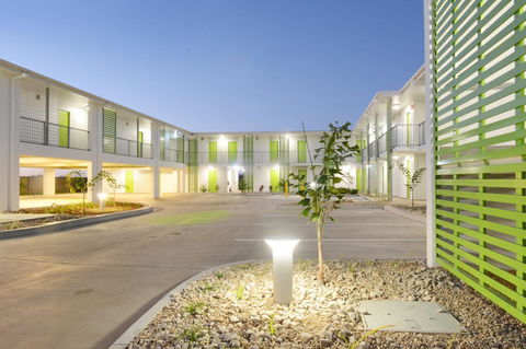 Mackay Oceanside Central Hotel Official - Accommodation Daintree 20