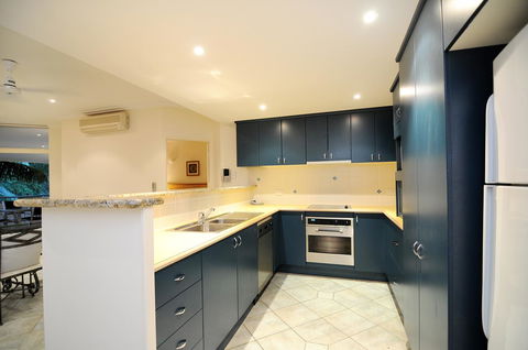 Oasis At Palm Cove - Accommodation Daintree 20