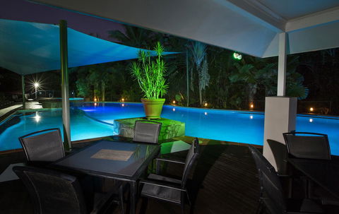Oasis At Palm Cove - Accommodation Daintree 8