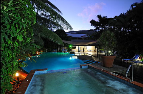 Oasis At Palm Cove - Accommodation Daintree 32
