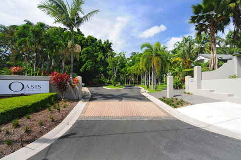 Oasis At Palm Cove - Accommodation Daintree 30