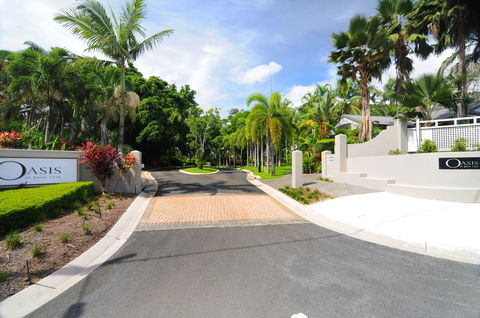Oasis At Palm Cove - Accommodation Daintree 33