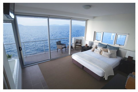 1 Bright Point Apartment 5201 - Accommodation Daintree 0
