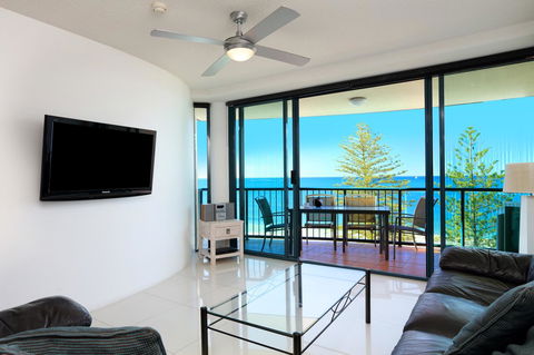 Peninsular Beachfront Resort - Accommodation Daintree 2