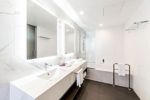 Sage Hotel James Street - Accommodation Daintree 16