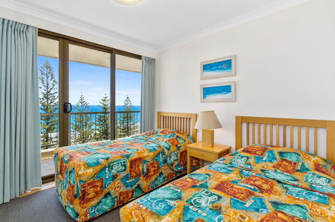 Columbia Beachfront Apartments On Rainbow Bay - Accommodation Daintree 36