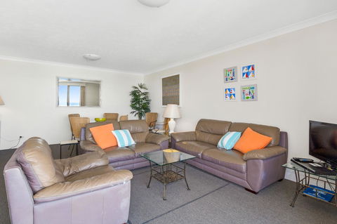 Columbia Beachfront Apartments On Rainbow Bay - Accommodation Daintree 30