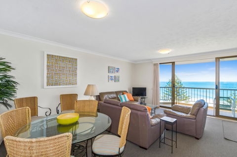 Columbia Beachfront Apartments On Rainbow Bay - Accommodation Daintree 29