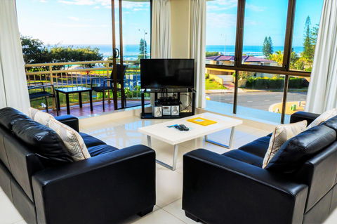 Seacrest Beachfront Apartments Surfers Paradise - Accommodation Daintree 35