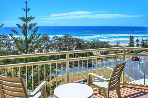 Seacrest Beachfront Apartments Surfers Paradise - Accommodation Daintree 32