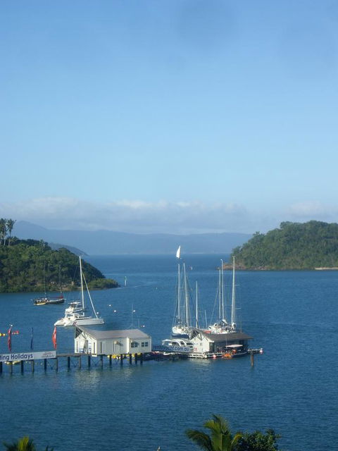 Montipora Unit 3 - In The Heart Of Airlie, Wi-fi And Netflix - Accommodation Daintree 15
