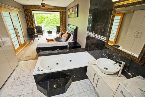 Fitzroy Island Resort - Accommodation Daintree 9