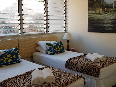 Penthouse On Bright Point - Accommodation Daintree 10
