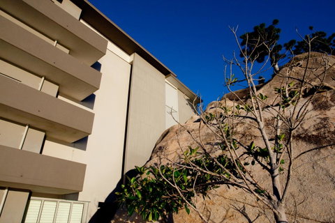 Penthouse On Bright Point - Accommodation Daintree 17