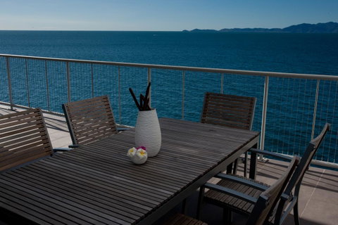 Penthouse On Bright Point - Accommodation Daintree 1
