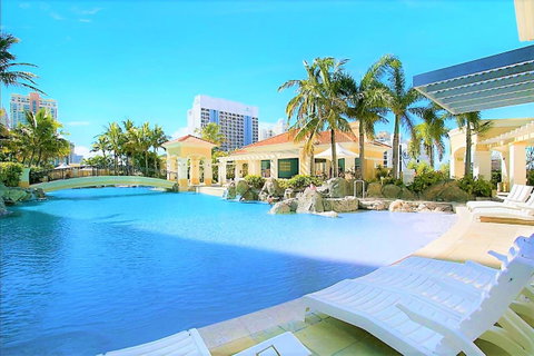 The Towers Of Chevron Renaissance - Holidays Gold Coast - Accommodation Daintree 7