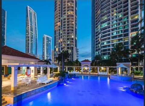 The Towers Of Chevron Renaissance - Holidays Gold Coast - Accommodation Daintree 5
